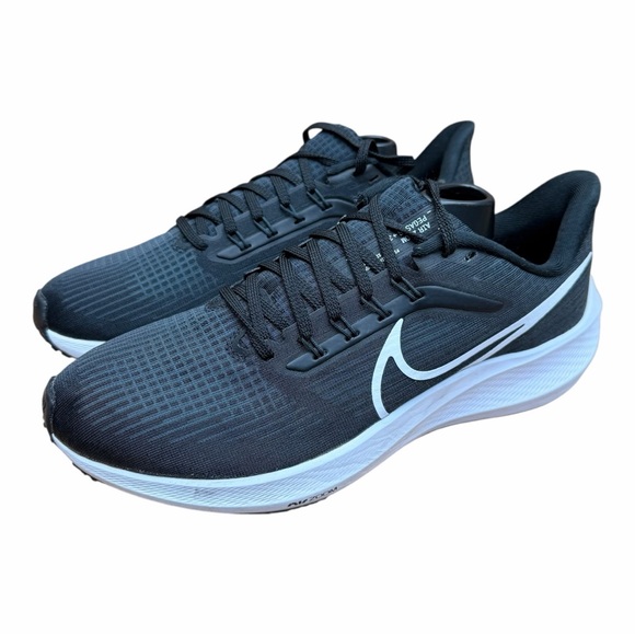 Nike Other - Nike Air Zoom Pegasus 39 men size 9.5 TB Running Shoes Black White DM0164-001